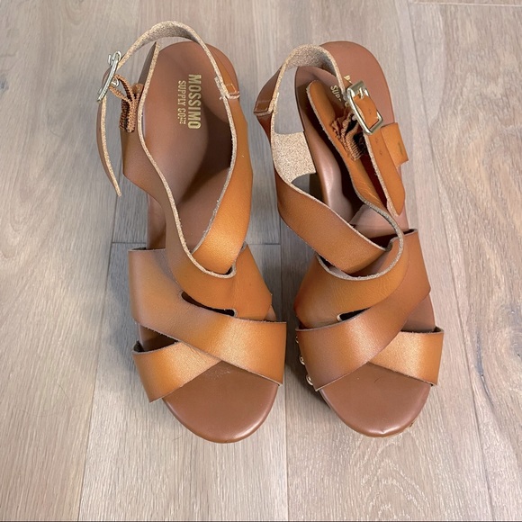 Mossimo 70s Inspired Wood Heel Clogs Size 7 - Picture 2 of 6